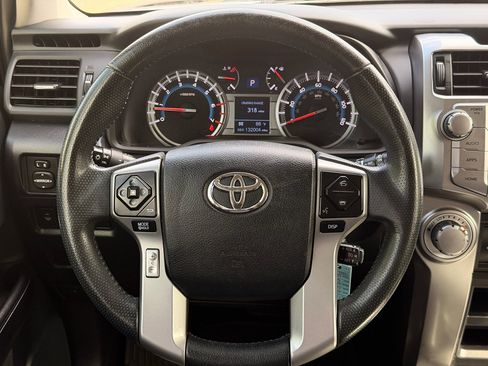 Used 2016 Toyota 4Runner SR5 RWD image 13