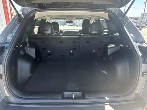 Certified 2020 Jeep Cherokee Latitude Plus image 8