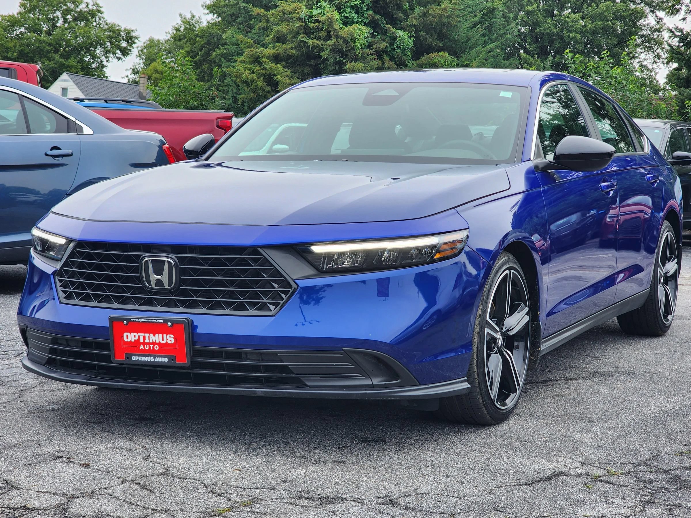 Used 2025 Honda Accord Sport image 3