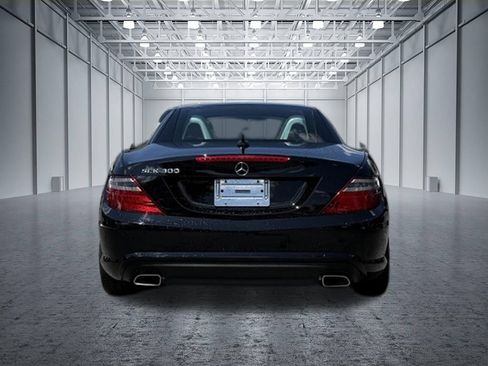 Used 2016 Mercedes-Benz SLK 300 image 18