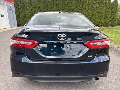 Used 2020 Toyota Camry LE FWD image 4