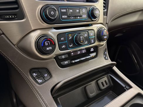 Used 2017 GMC Yukon XL Denali w/ Open Road Package AWD/4WD image 34