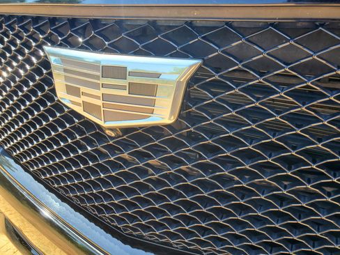 Used 2021 Cadillac Escalade Sport w/ Driver Assist Tech Package AWD/4WD image 29