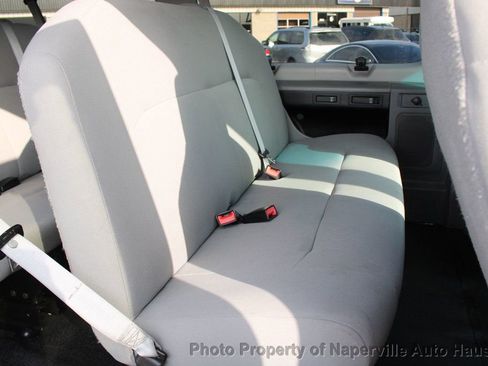 Used 2012 Ford E-350 and Econoline 350 XL w/ PWR Windows & Locks Group image 18