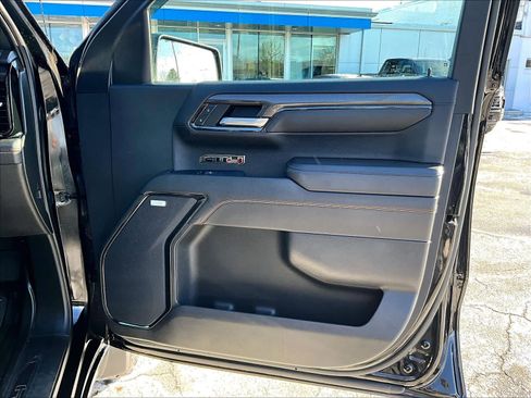 Used 2023 GMC Sierra 1500 AT4 w/ Technology Package image 12