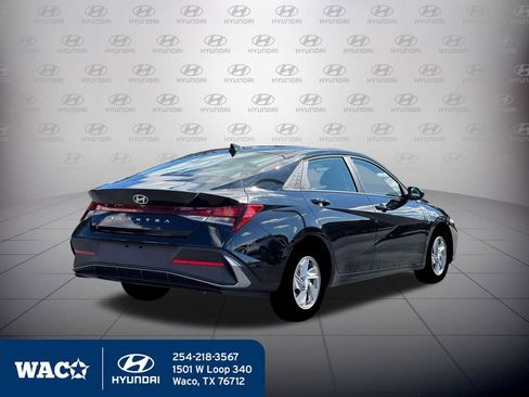 New 2026 Hyundai Elantra SE image 8