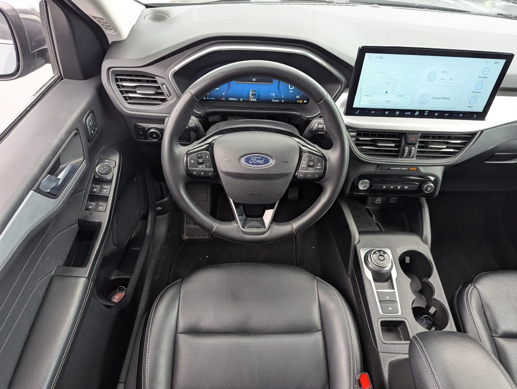 Used 2025 Ford Escape Platinum AWD/4WD image 32