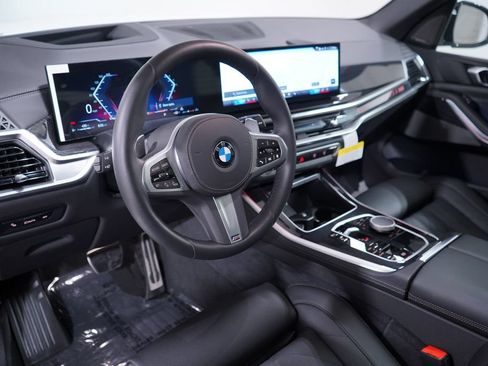 Used 2026 BMW X5 sDrive40i w/ M Sport Package RWD image 6