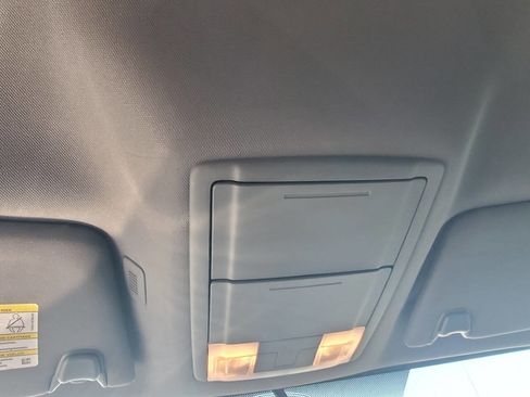 Used 2013 Ford F150 XLT w/ XLT Chrome Pkg image 25