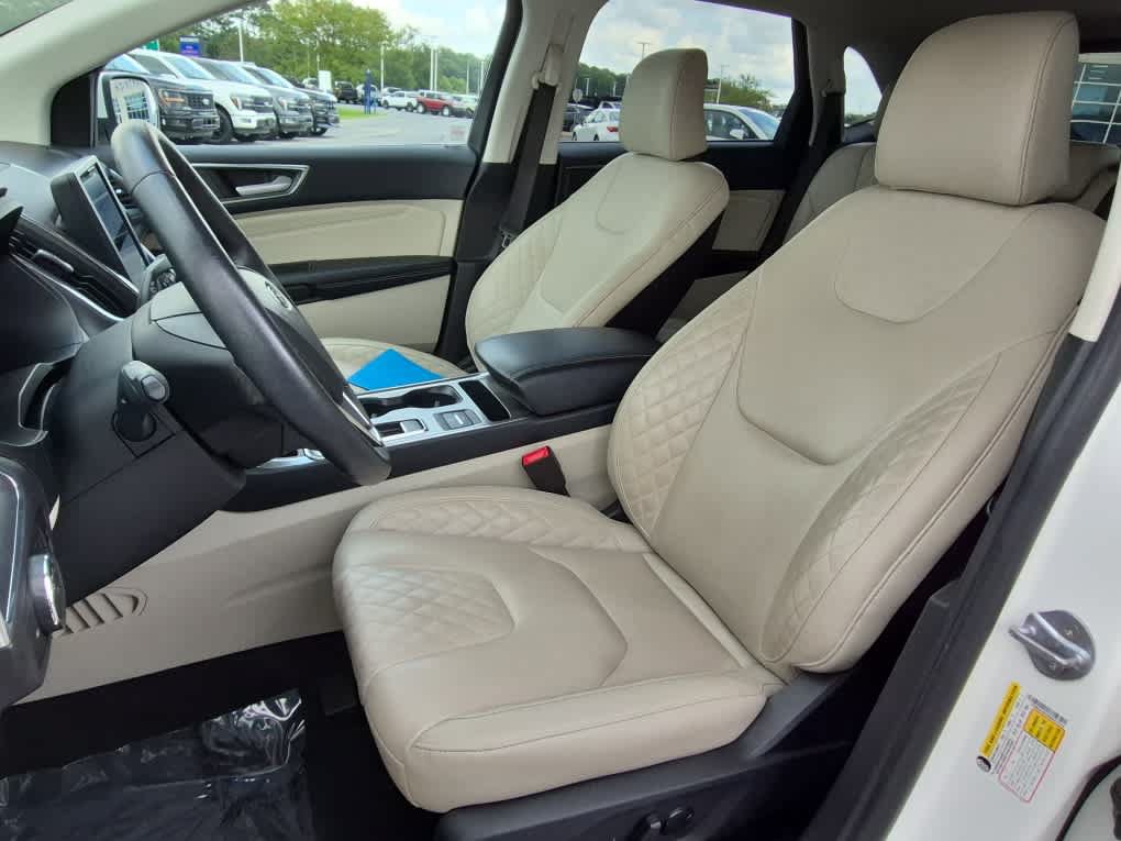 Used 2024 Ford Edge Titanium AWD/4WD image 10
