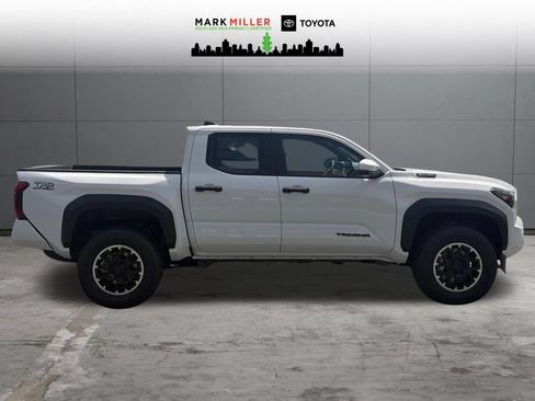 New 2026 Toyota Tacoma TRD Off-Road w/ TRD Off Road Upgrade Package AWD/4WD image 7