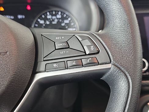 Used 2024 Nissan Kicks SV FWD image 17