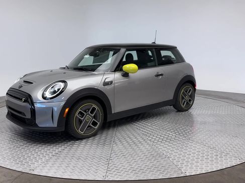 Used 2024 MINI Cooper SE FWD image 4