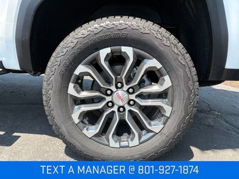 New 2026 GMC Canyon Denali AWD/4WD image 10