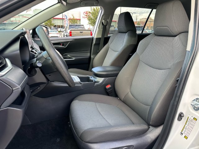 Certified 2025 Toyota RAV4 XLE AWD/4WD image 9