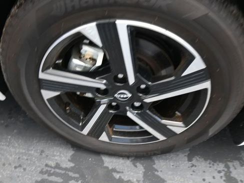 Used 2025 Nissan Sentra SV w/ All-Weather Package image 26