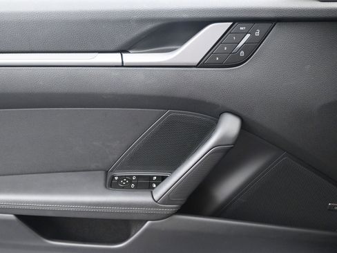 Certified 2025 Porsche 911 Carrera image 14