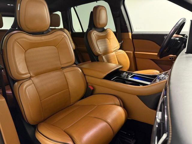Used 2021 Lincoln Aviator Black Label w/ Dynamic Handling Package AWD/4WD image 30