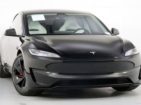 Used 2024 Tesla Model 3 Performance image 3