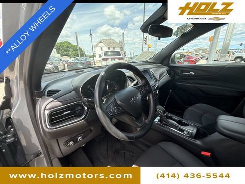 Certified 2024 Chevrolet Equinox RS FWD image 10