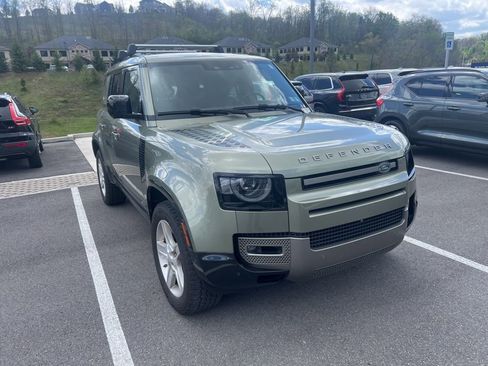 Used 2021 Land Rover Defender 110 X-Dynamic HSE image 16