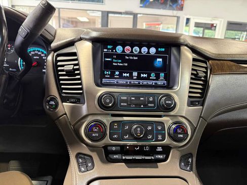 Used 2019 GMC Yukon Denali w/ Open Road Package AWD/4WD image 16