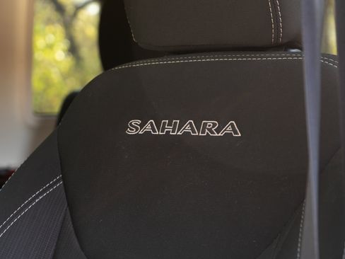 Used 2017 Jeep Wrangler Unlimited Sahara w/ Max Tow Package image 21