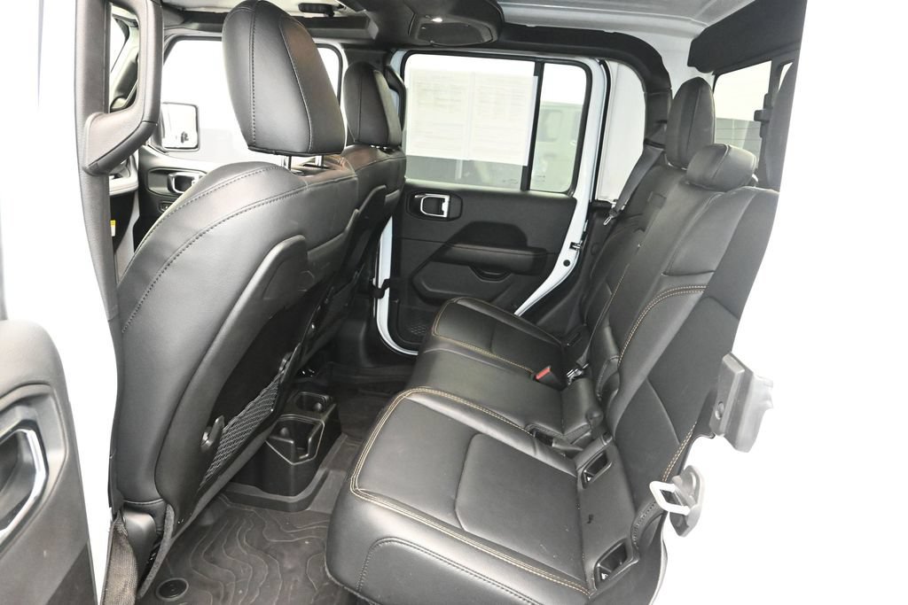Used 2025 Jeep Gladiator Sport AWD/4WD image 13