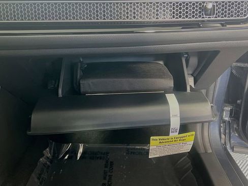 Used 2025 Honda Civic Sport image 31