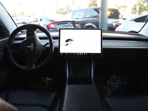 Used 2019 Tesla Model 3 Long Range AWD/4WD image 13