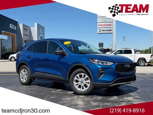 Used 2023 Ford Escape Active AWD/4WD image 1