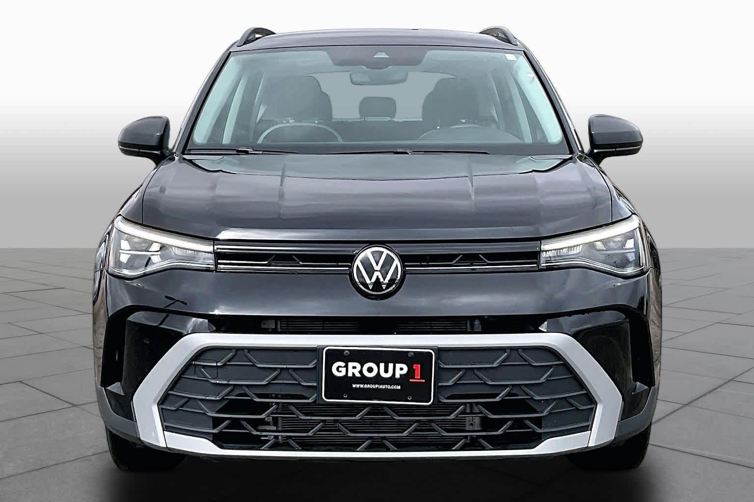 Used 2025 Volkswagen Taos S FWD image 4