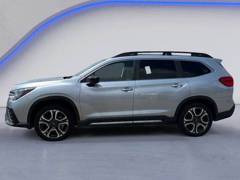 Used 2024 Subaru Ascent Limited AWD/4WD image 3