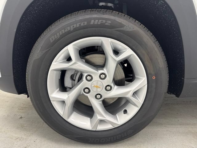 New 2026 Chevrolet Trax LS w/ LS Convenience Package FWD image 34
