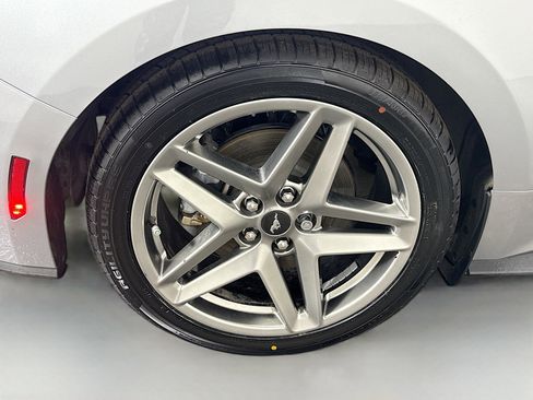 Used 2024 Ford Mustang Premium image 31