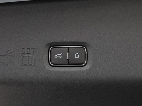 Used 2025 Ford Expedition Platinum w/ Driver's Package image 13