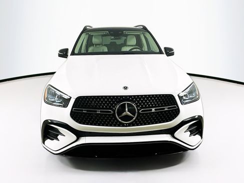 Certified 2026 Mercedes-Benz GLE 450 GLE 450 image 2
