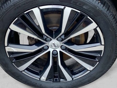Used 2023 Volvo XC60 T8 Plus AWD/4WD image 26