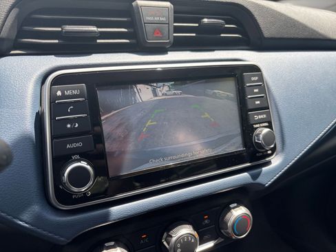 Used 2025 Nissan Versa SV FWD image 20