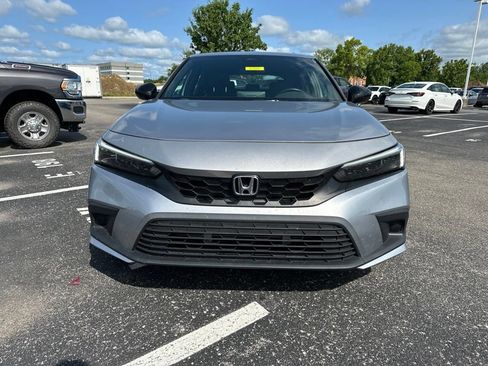 Used 2024 Honda Civic Sport image 2