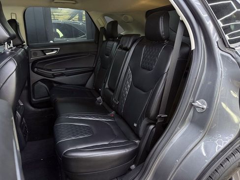 Used 2023 Ford Edge Titanium image 20