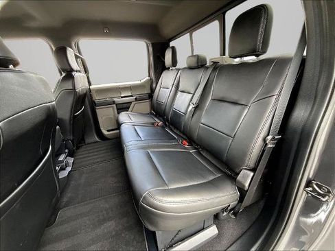 Certified 2020 Ford F250 XLT w/ XLT Premium Package AWD/4WD image 23