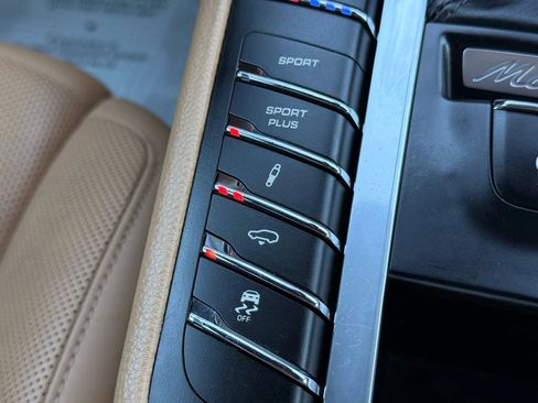 Used 2017 Porsche Macan GTS image 39