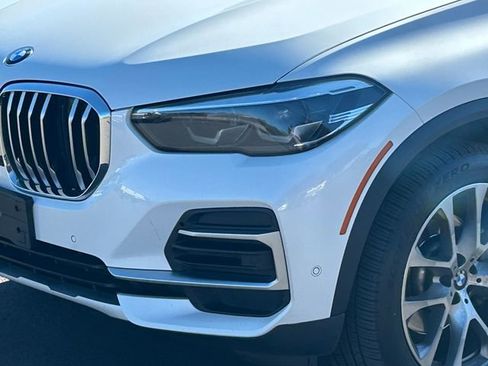 Used 2023 BMW X5 xDrive40i w/ Premium Package AWD/4WD image 11