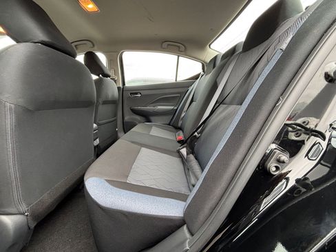 Used 2025 Nissan Versa SV image 24