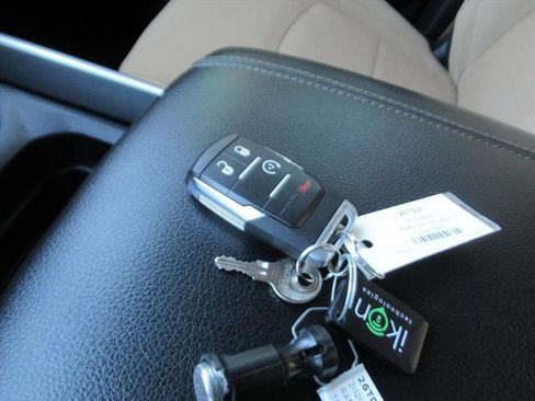 Used 2020 RAM 3500 Big Horn w/ Level 2 Equipment Group image 32