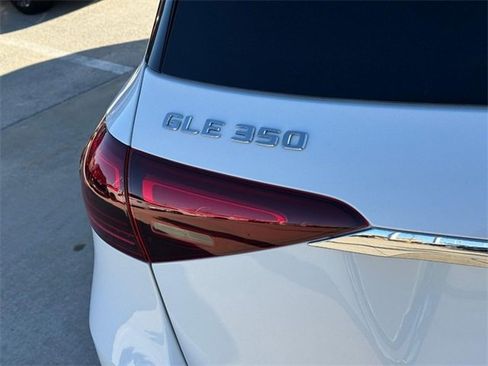 Certified 2025 Mercedes-Benz GLE 350 4MATIC image 11