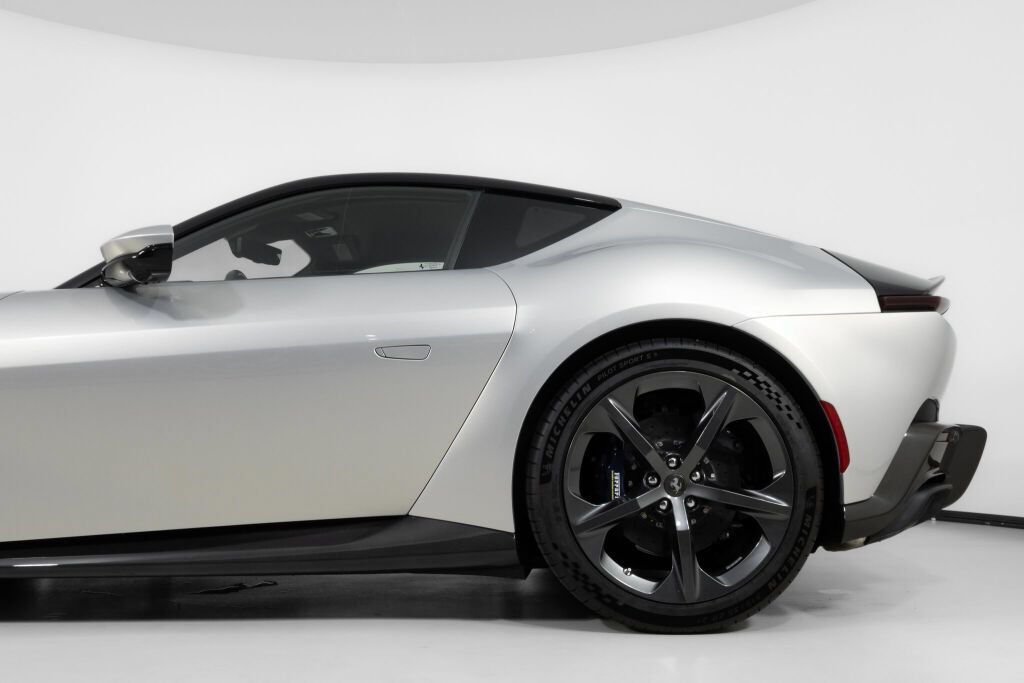 Used 2025 Ferrari 12Cilindri RWD image 14