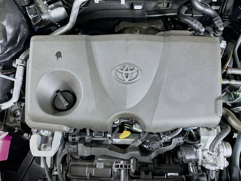Used 2025 Toyota RAV4 XLE w/ Convenience Package FWD image 34