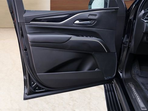 Certified 2024 Cadillac Escalade V image 28